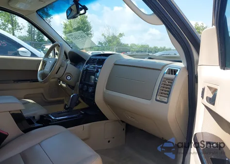 2012 Ford Escape Limited z USA, uszkodzony, nr VIN 1FMCU9EG5CKB58768